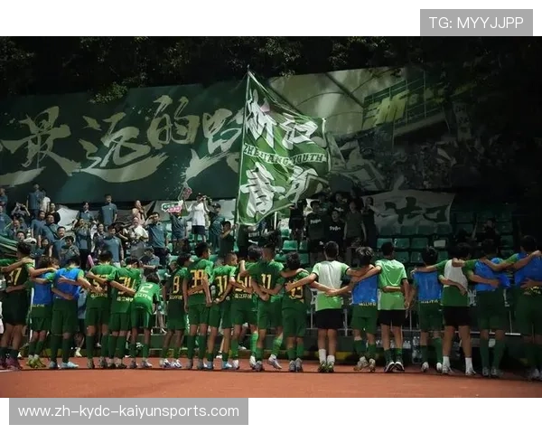 铁杆球迷图鉴：中超各队死忠文化深度解读